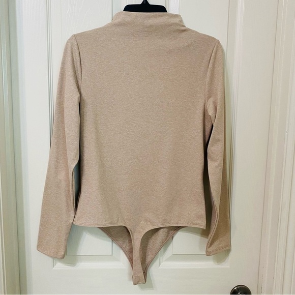 Express New Size L Tan Body Contour Compresssion Cozy Mock Neck Cutout Bodysuit‎ - Picture 5 of 11